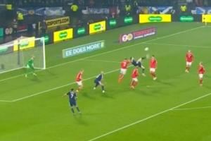 炸裂！苏格兰赢球才确保晋级，麦克托米奈开场精彩倒钩助球队领先图片